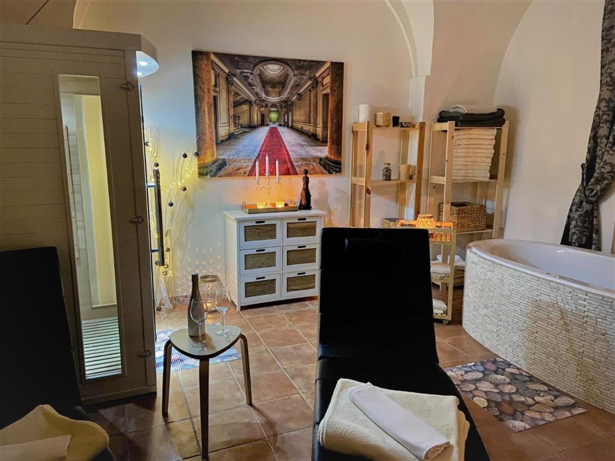 Penzion Kralovske Lazne Poděbrady Buitenkant foto