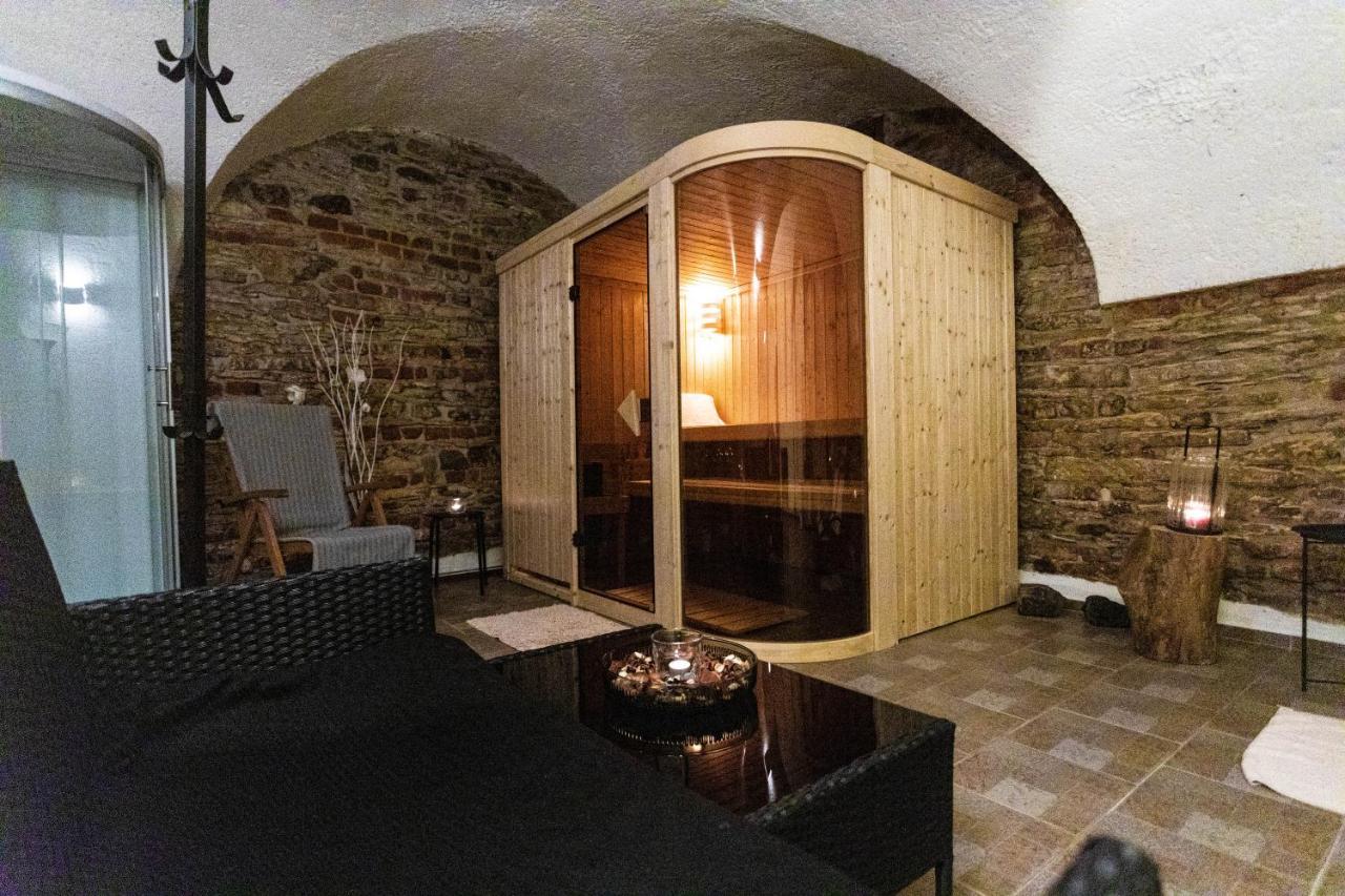 Penzion Kralovske Lazne Poděbrady Buitenkant foto